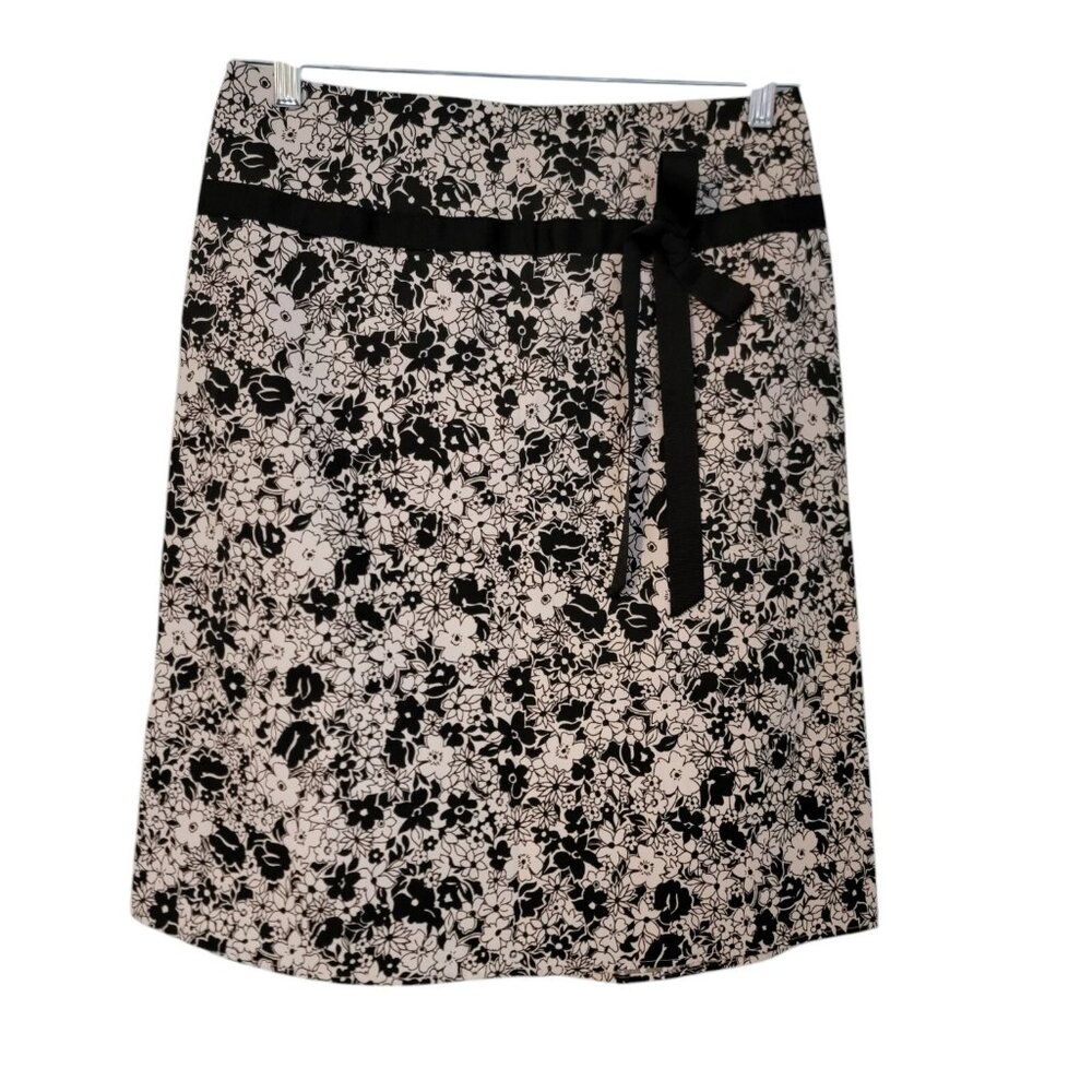 Dressbarn Floral A-line Skirt White‎ Black Ribbon Size 10 Cotton Spandex USA